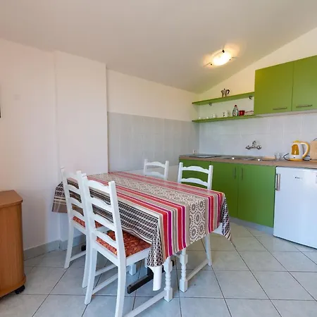 Dom wakacyjny House House Kata Obrovac